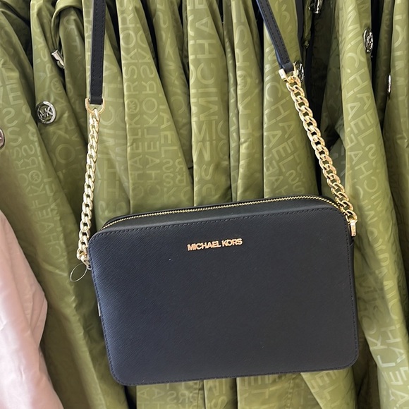 Michael Kors Jet Set Item Large East West Zip Crossbody Leather Black - Picture 10 of 16